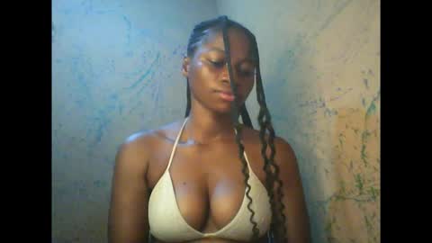 Snapshot of juicypiexx chatting on 23, 11, 2025 juicypiexx online show from 23, 11, 2025