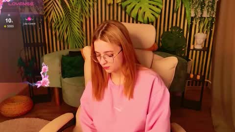 Ameli  Stella  Vi  Evie  Jessica online show from 30, 11, 2025