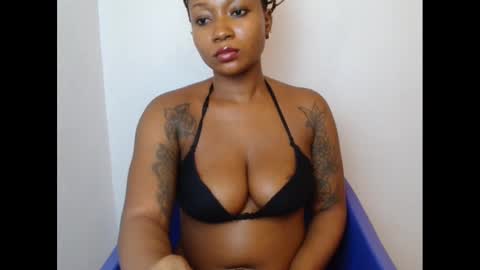 juicyxpink online show from 6, 2, 2025