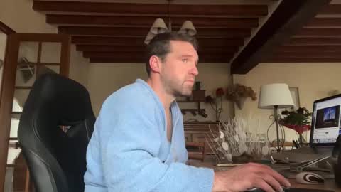 jujucan4 online show from 27, 11, 2025