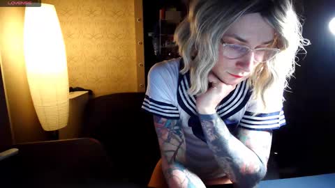 Snapshot of juleea_doll chatting on 16, 12, 2025 Julia online show from 16, 12, 2025