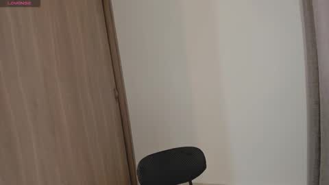 Juli Modelo Independiente online show from 11, 10, 2025