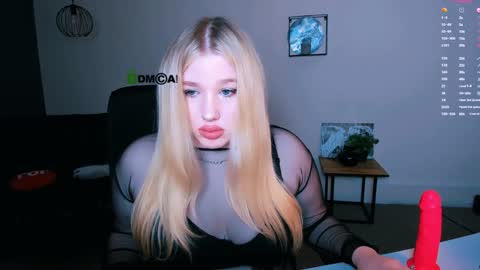 Snapshot of juli_kisss chatting on 4, 1, 2025 juli kisss online show from 4, 1, 2025