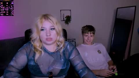 Snapshot of juli_kisss chatting on 11, 9, 2025 juli kisss online show from 11, 9, 2025