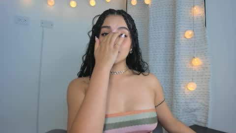 julia_strauns online show from 3, 1, 2025
