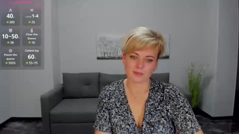 Snapshot of julia_wilsons chatting on 7, 12, 2024 Julia online show from 7, 12, 2024