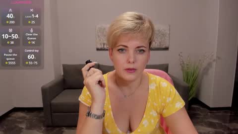 Snapshot of julia_wilsons chatting on 15, 12, 2024 Julia online show from 15, 12, 2024