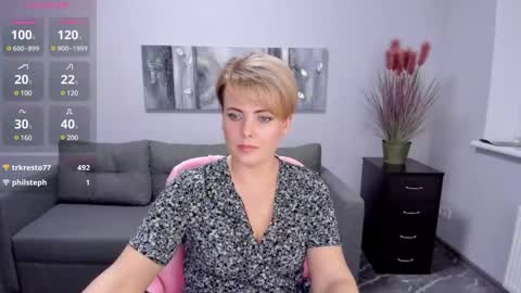 Snapshot of julia_wilsons chatting on 1, 2, 2025 Julia online show from 1, 2, 2025