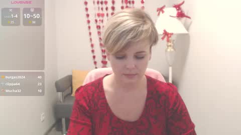 Snapshot of julia_wilsons chatting on 10, 2, 2025 Julia online show from 10, 2, 2025