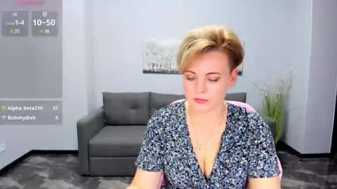Snapshot of julia_wilsons chatting on 9, 3, 2025 Julia online show from 9, 3, 2025