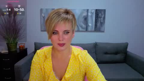 Snapshot of julia_wilsons chatting on 15, 11, 2025 Julia online show from 15, 11, 2025