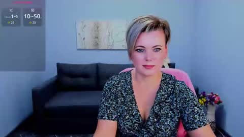 Snapshot of julia_wilsons chatting on 23, 11, 2025 Julia online show from 23, 11, 2025