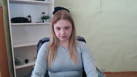 Snapshot of juliacrazy_ chatting on 9, 2, 2025 juliacrazy_ online show from 9, 2, 2025
