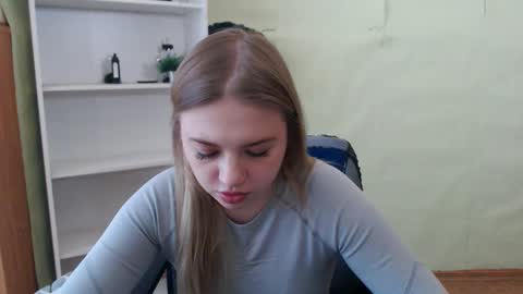 Snapshot of juliacrazy_ chatting on 18, 2, 2025 juliacrazy_ online show from 18, 2, 2025