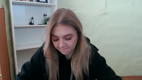 Snapshot of juliacrazy_ chatting on 24, 2, 2025 juliacrazy_ online show from 24, 2, 2025