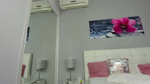 JuliaHunt online show from 7, 3, 2025