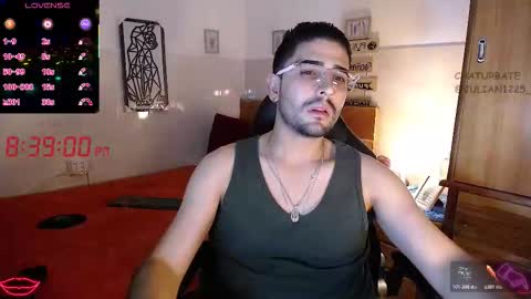 Julian online show from 5, 11, 2025