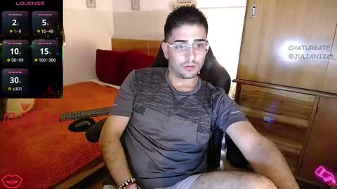 Julian online show from 15, 11, 2025