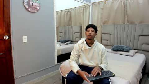 Snapshot of julian_billy chatting on 17, 1, 2025 julian billy online show from 17, 1, 2025