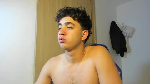 Snapshot of julian_billy chatting on 5, 11, 2025 julian billy online show from 5, 11, 2025