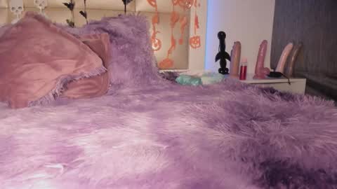 juliana_js_ online show from 10, 10, 2025