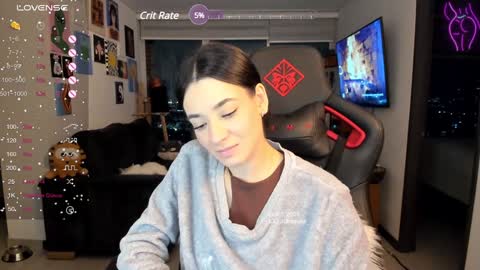 Snapshot of julidavila chatting on 6, 2, 2025 Jeimy Help me to reach 100 thumbs up online show from 6, 2, 2025