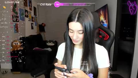 Snapshot of julidavila chatting on 24, 2, 2025 Jeimy Help me to reach 100 thumbs up online show from 24, 2, 2025