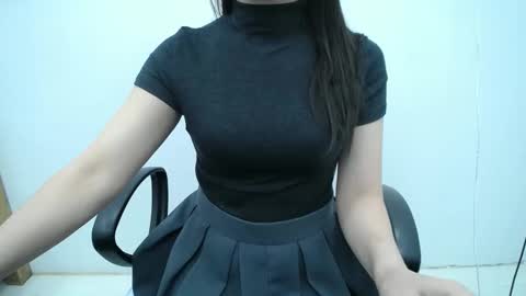 julie9x online show from 24, 11, 2025