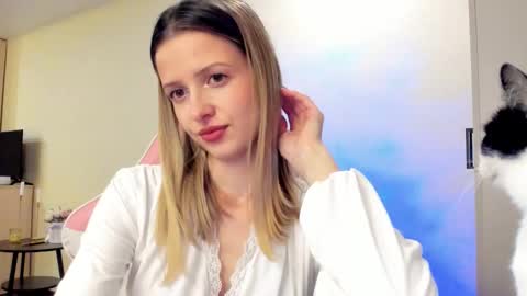 Julie online show from 18, 10, 2025