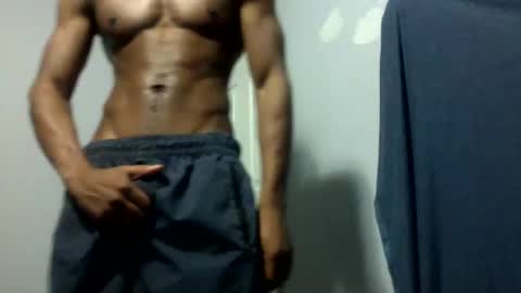 Snapshot of julienlongg chatting on 14, 2, 2025 Julien online show from 14, 2, 2025