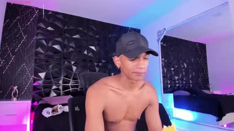 Julien online show from 25, 10, 2025