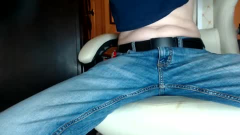 Juliet Whiskey Foxtrot online show from 7, 10, 2025