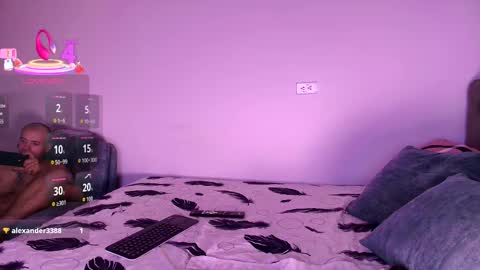 Snapshot of julieta4 chatting on 24, 9, 2025 Julieta4 online show from 24, 9, 2025