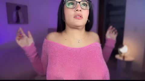 Julieta92  online show from 6, 11, 2025