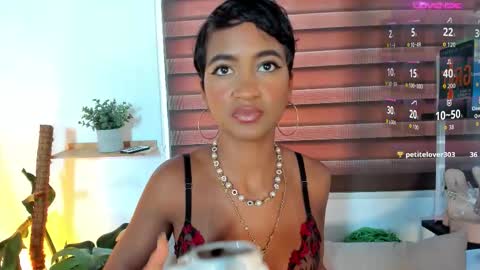 Juli online show from 21, 11, 2025