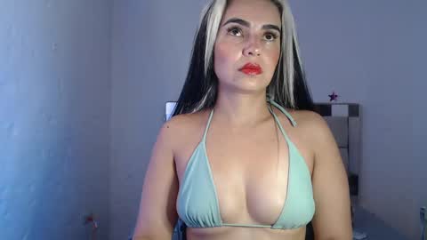 julieta__fox_ online show from 6, 1, 2025