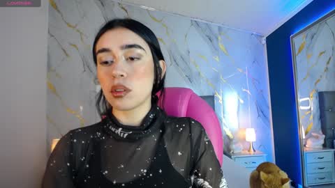 Snapshot of julieta_de_los_angeles chatting on 20, 1, 2025 Julieta online show from 20, 1, 2025