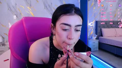 Snapshot of julieta_de_los_angeles chatting on 20, 2, 2025 Julieta online show from 20, 2, 2025