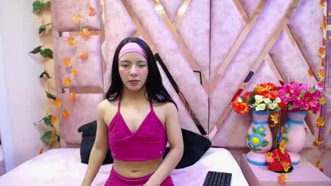 Snapshot of julieta_diamond chatting on 3, 12, 2025 Julieta online show from 3, 12, 2025