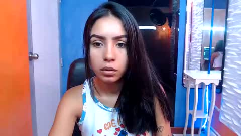 Snapshot of julieta_fn chatting on 1, 11, 2025 julieta_fn online show from 1, 11, 2025