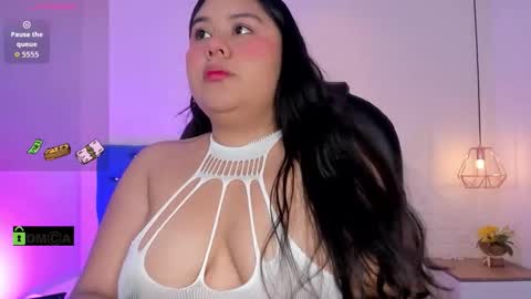 Julieta Mille online show from 17, 11, 2025