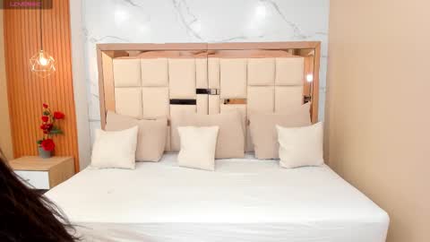 Snapshot of julieta_rose__ chatting on 9, 10, 2025 online show from 9, 10, 2025