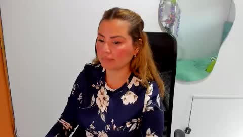 julieta_star69 online show from 9, 9, 2025