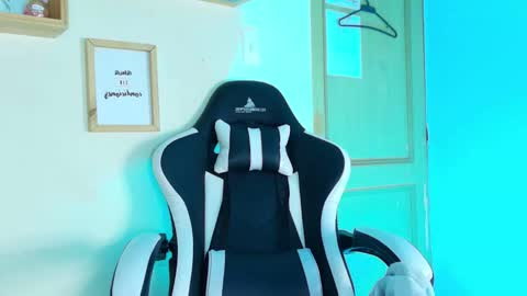 juli online show from 14, 11, 2025