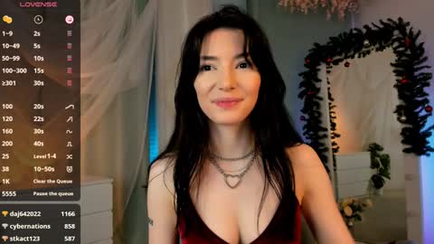 Julieta or Jully online show from 21, 12, 2024