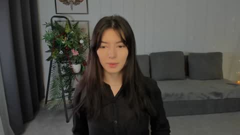 Julieta or Jully online show from 23, 12, 2024