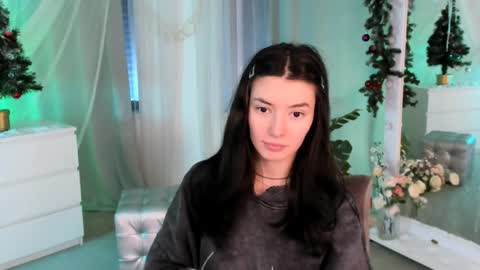 Julieta or Jully online show from 5, 1, 2025