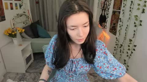 Julieta or Jully online show from 5, 1, 2025