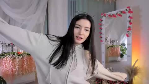 Julieta or Jully online show from 24, 2, 2025