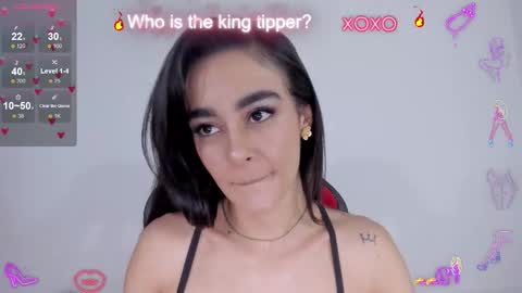 Snapshot of julietaserafelle chatting on 28, 11, 2025 serafelle online show from 28, 11, 2025